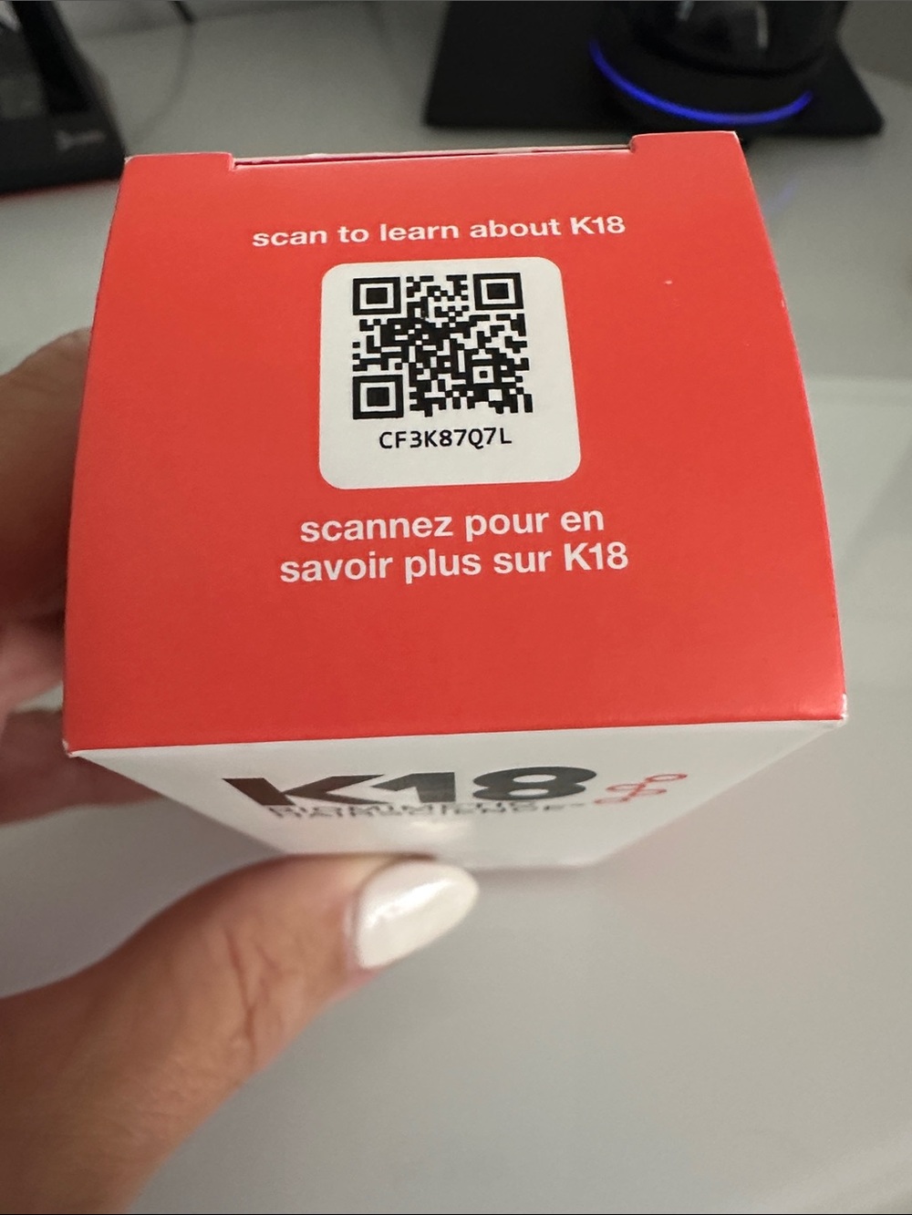 K18 Biomimetic Hairscience Leave-In Molecular Repair Hair Mask - White/Red - Picture 2 of 5